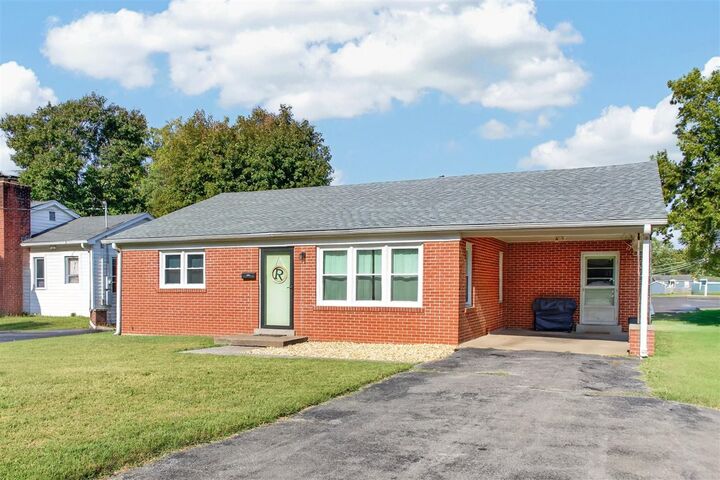 Property Photo:  1807 Kirby Drive  KY 42104 