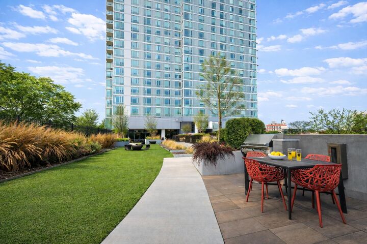 Property Photo:  1524 Sheepshead Bay Road 14A  NY 11235 