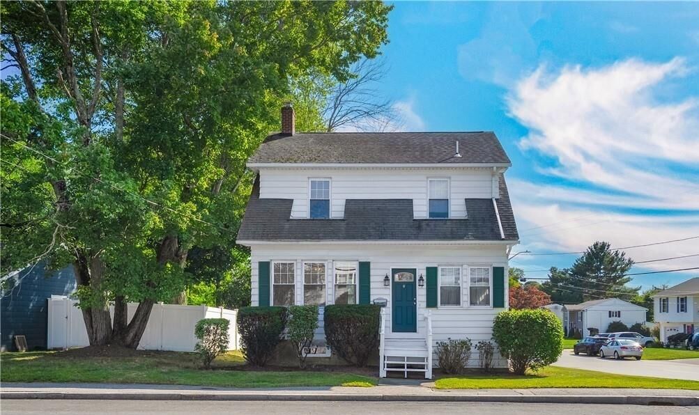 Property Photo:  53 Wampanoag Trail  RI 02915 