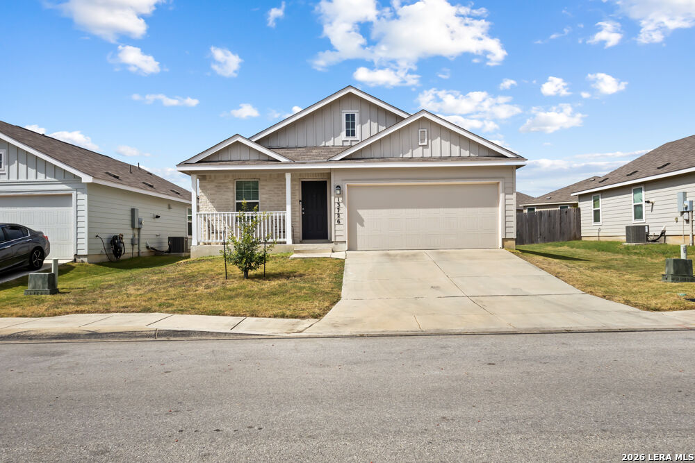 Property Photo: 13726 Locklear Way TX 78253
