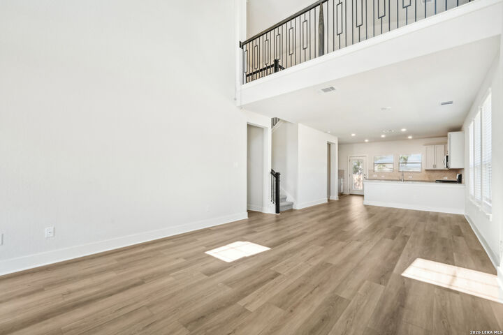 Property Photo:  882 Broken Hollow  TX 78260 