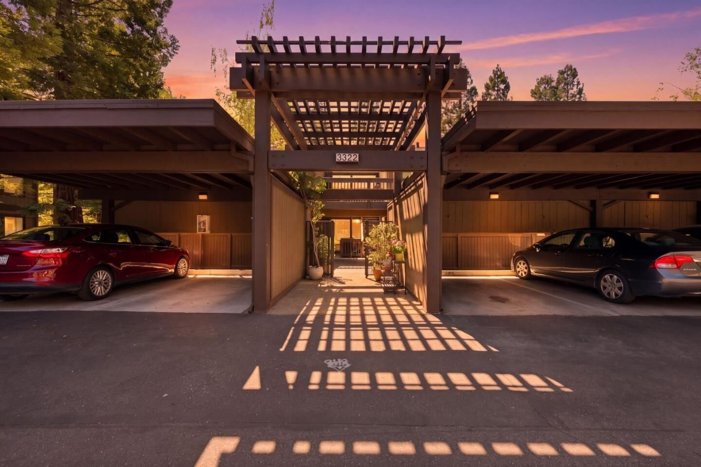 Property Photo:  3322 Brittan Avenue 4  CA 94070 
