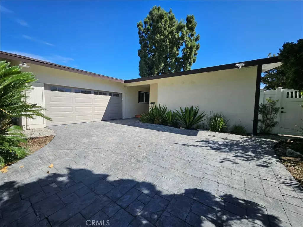 Property Photo:  27914 Pontevedra  CA 90275 