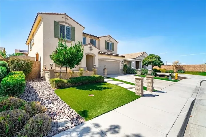 Property Photo:  30019 Typhoon Court  CA 92584 