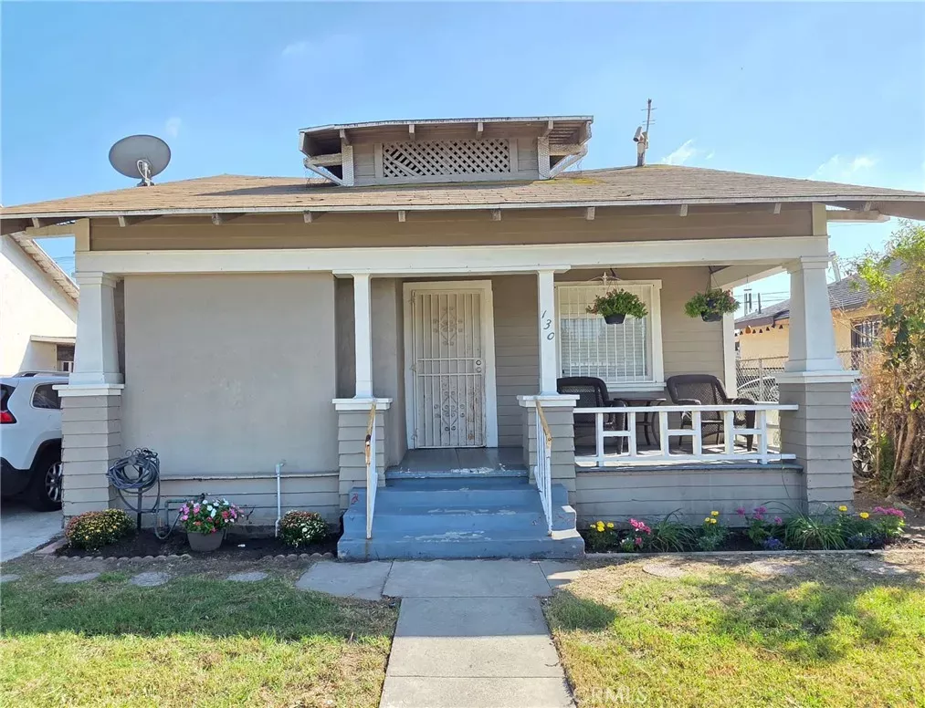 Property Photo:  130 W 87th  CA 90003 