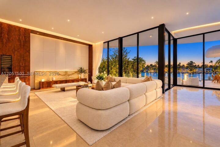 Property Photo:  503 E Dilido Dr  FL 33139 