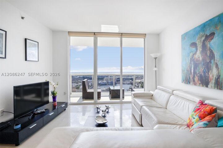 Property Photo:  1800 S Ocean Dr 4006  FL 33009 