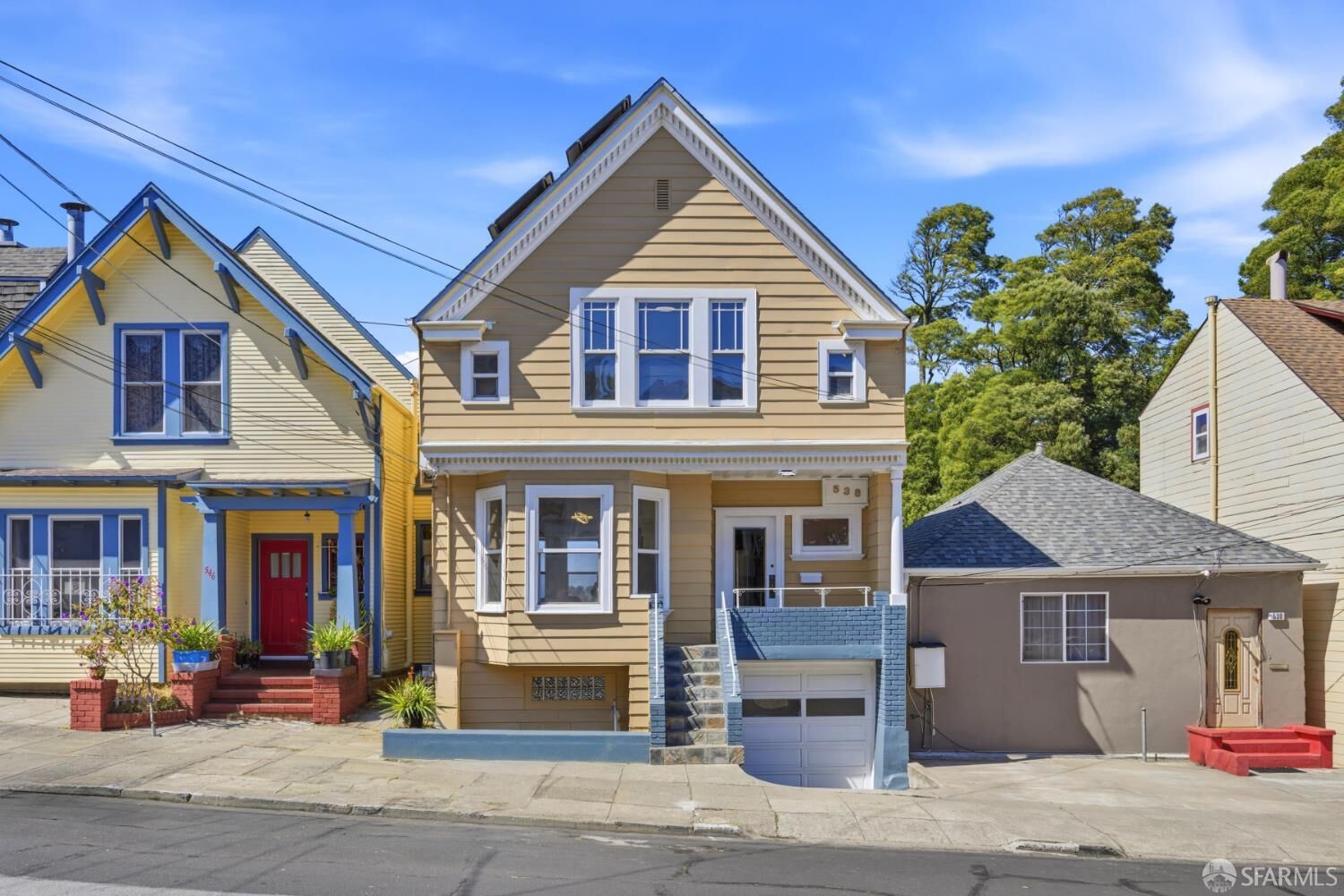 Property Photo:  538 Winchester Street  CA 94014 