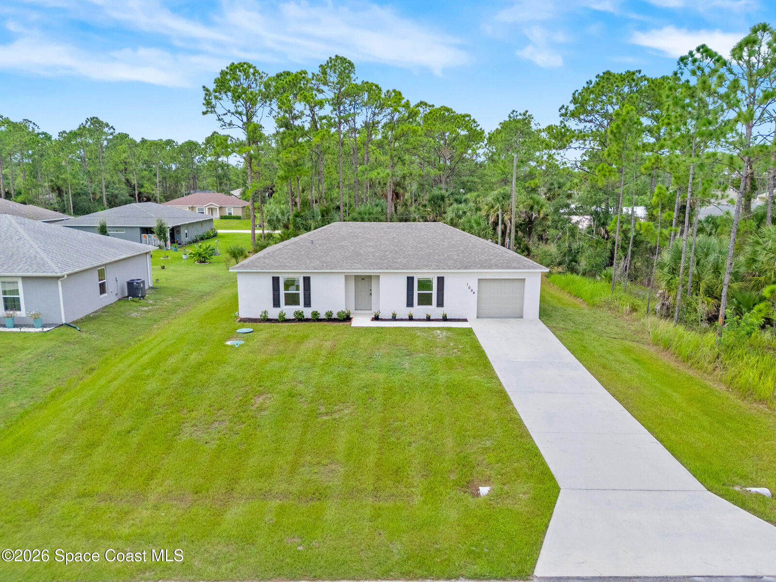 Property Photo: 1094 Harlingen Road SW FL 32908