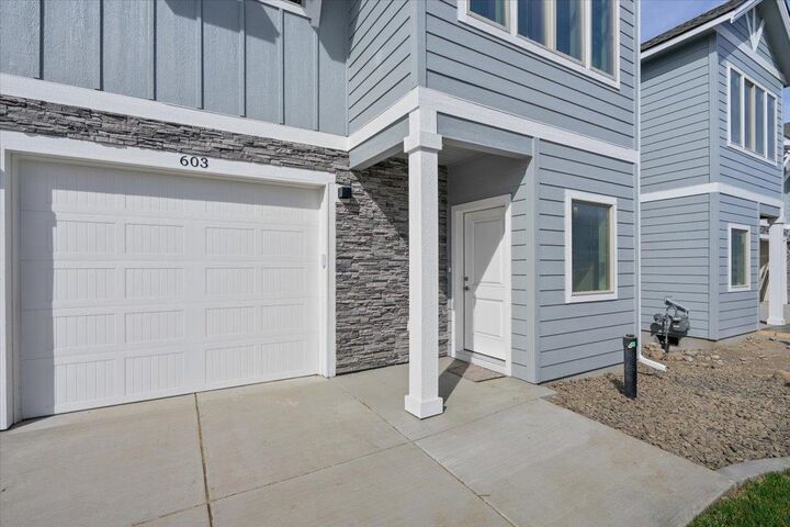 Property Photo: 627 N Galbraith Loop ID 83854