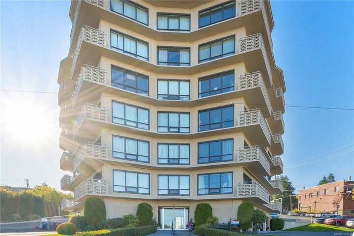 Property Photo:  375 Newcastle Ave #201  BC V9S 4H9 