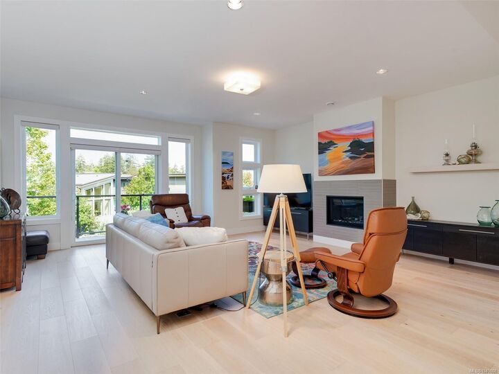 Property Photo:  488 Regency Pl  BC V9C 0C3 