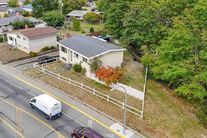 Property Photo:  770 Government St  BC V9L 1B2 