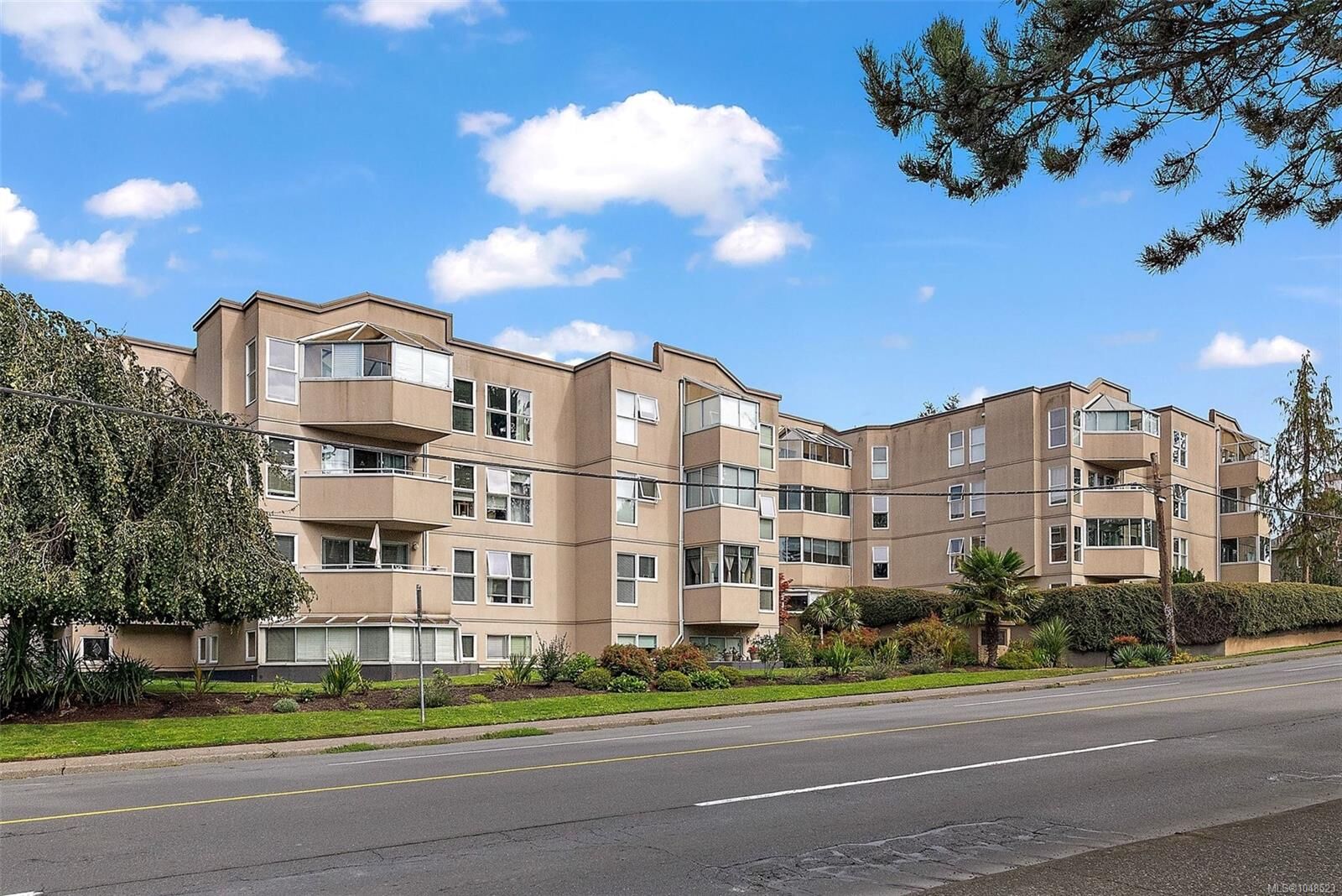 Property Photo:  40 Gorge Rd W #219  BC V9A 1L8 