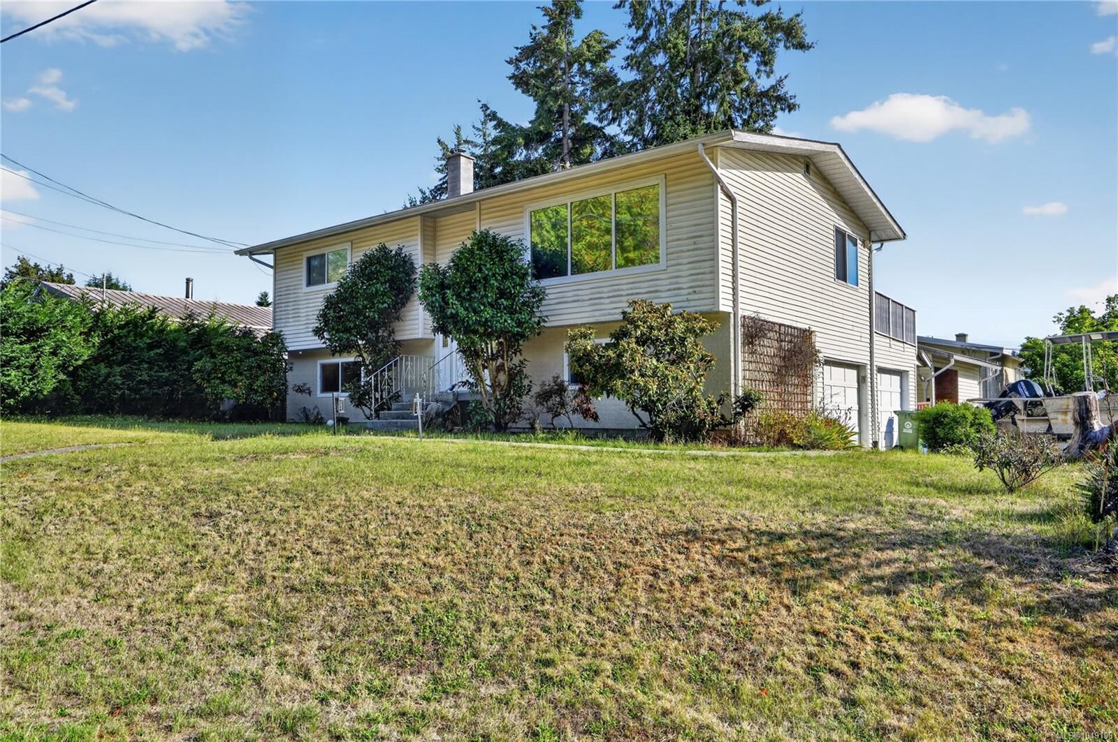 Property Photo:  4594 Alwyn St  BC V9Y 5V1 