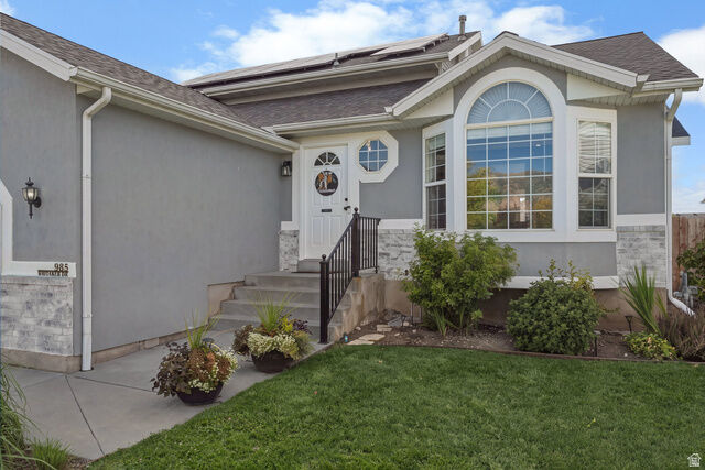 Property Photo: 985 N Whitaker Dr UT 84074