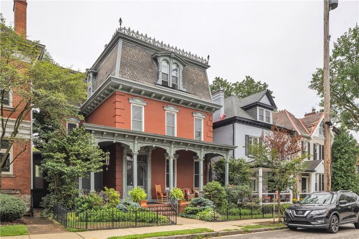Property Photo: 6016 Walnut St PA 15206