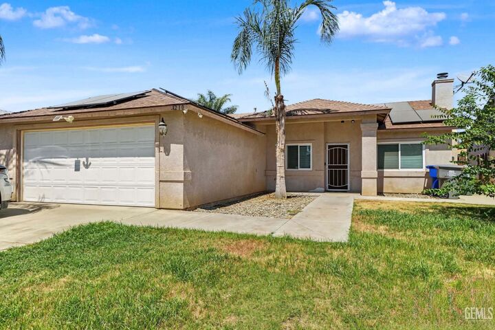 Property Photo:  210 Radicchio Avenue  CA 93307 