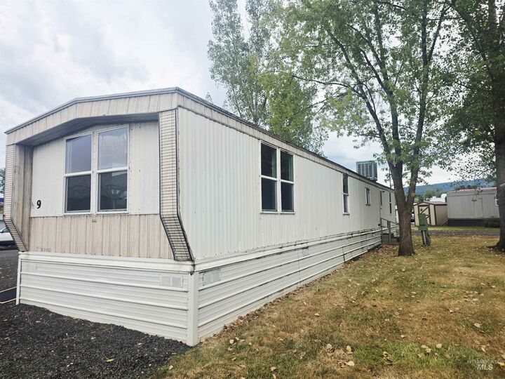 Property Photo: 937 N State Street 9 ID 83530