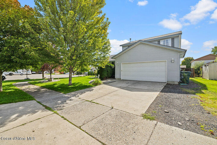 Property Photo:  1241 E Mesquite Ct  ID 83854 