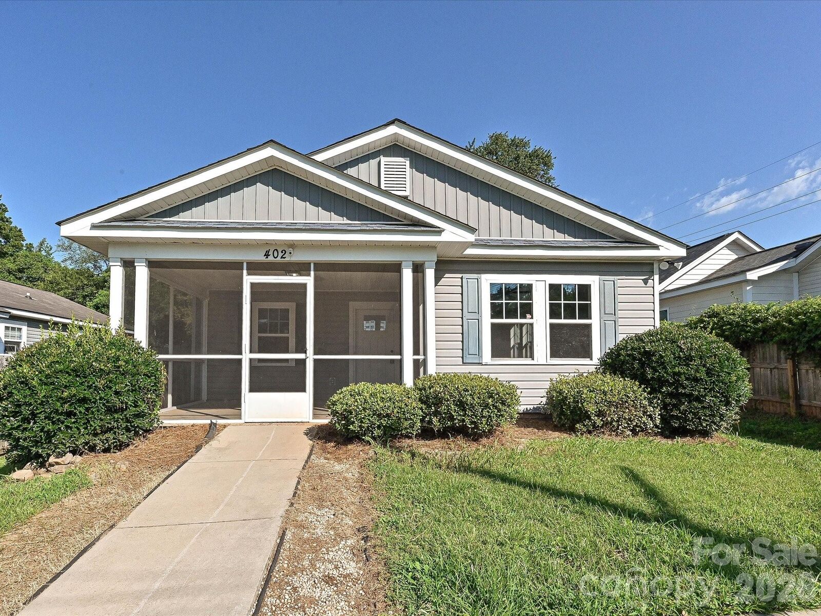 Property Photo:  402 Jones Street  NC 28208 