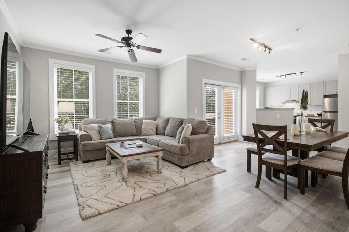 Property Photo: 250 Seven Farms Drive # 202 SC 29492
