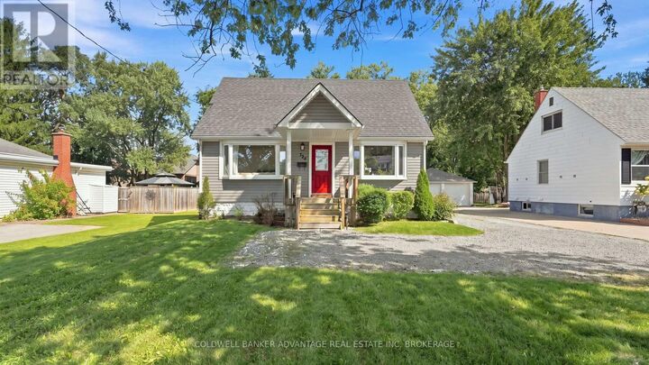 Property Photo:  754 South Pelham Road  ON L3C 3C8 