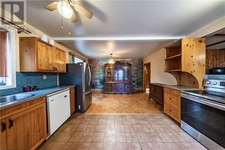 Photo de la propriété:  54 Whippoorwill  ON P3E 4N1 