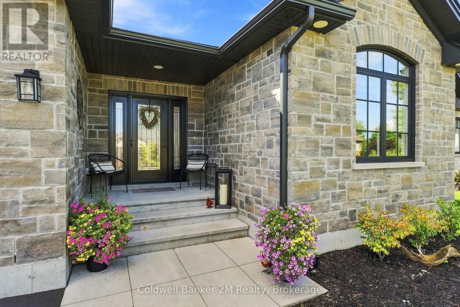 Property Photo:  32 Cardinal Court  ON K0K 1H0 