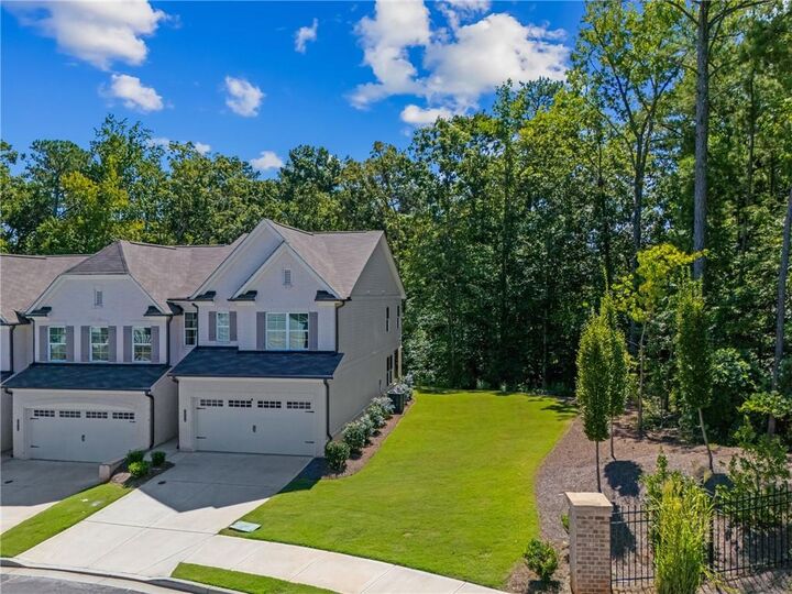 Property Photo: 3905 Cavalier Way GA 30097