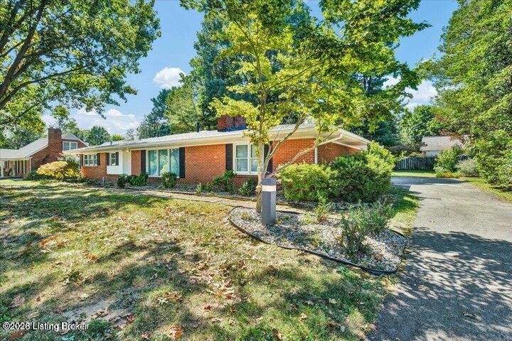Property Photo:  2706 Lime Kiln Ln  KY 40222 
