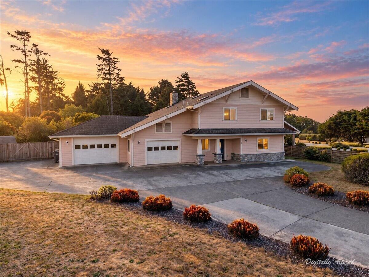 Property Photo: 2568 Knox Cove Drive CA 95519