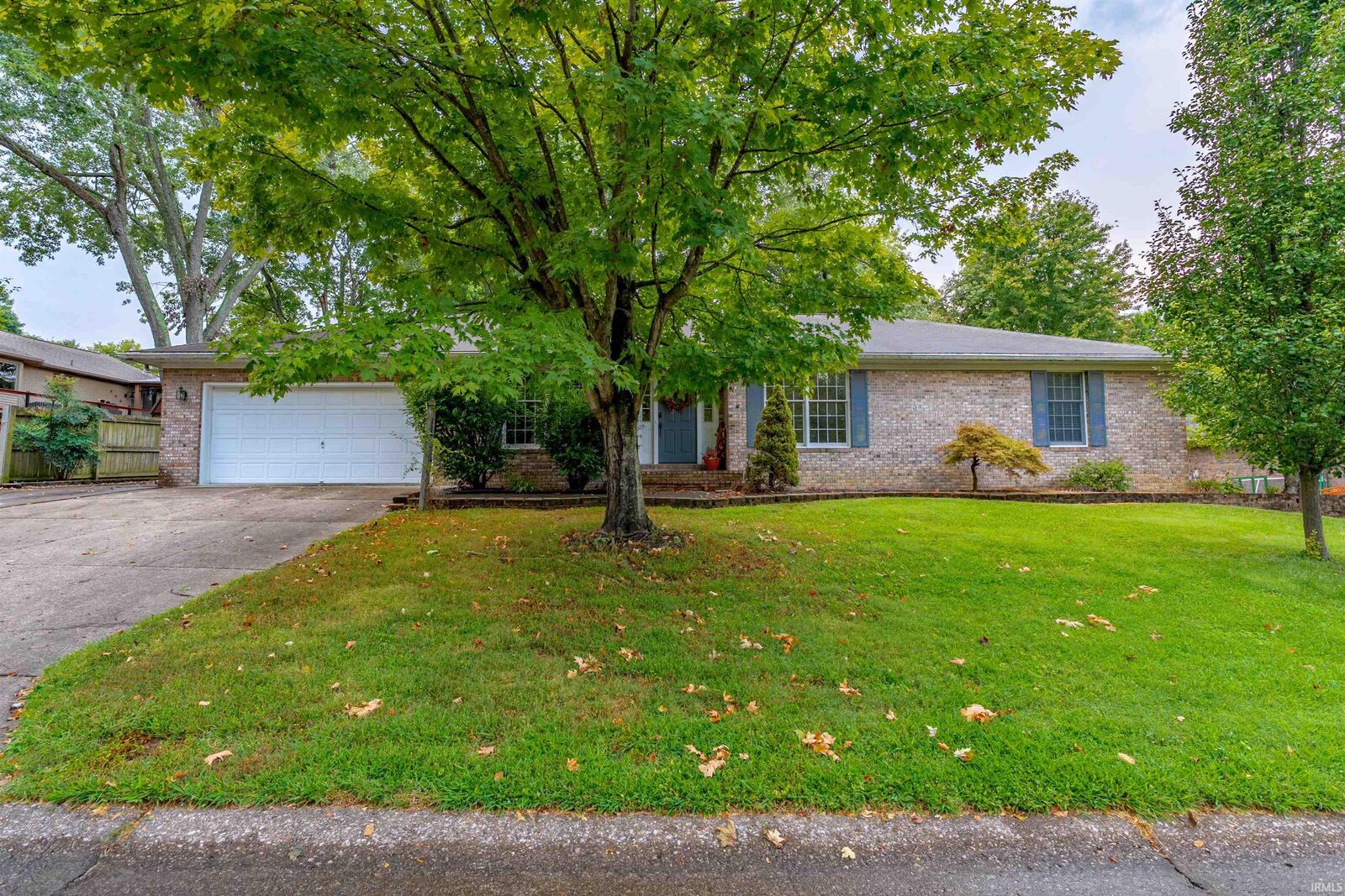 Property Photo: 5433 Crestwood Drive IN 47630