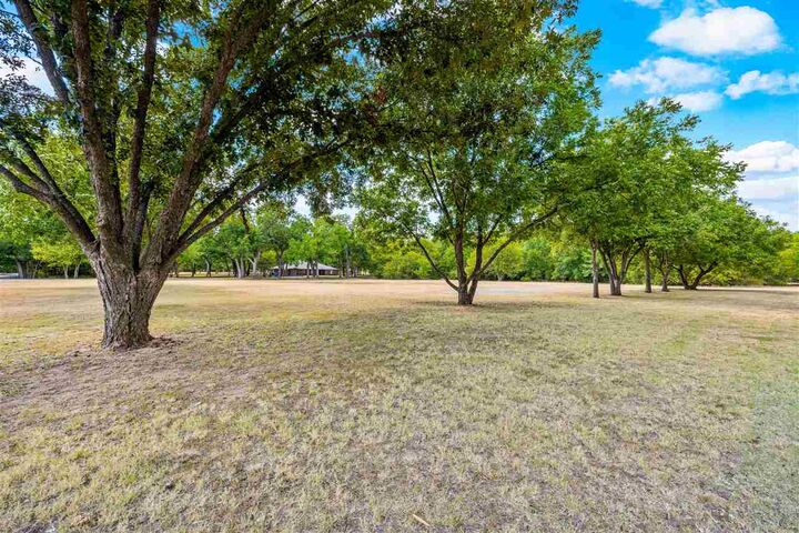 Property Photo:  301 W Rock Creek Dr.  OK 73006 