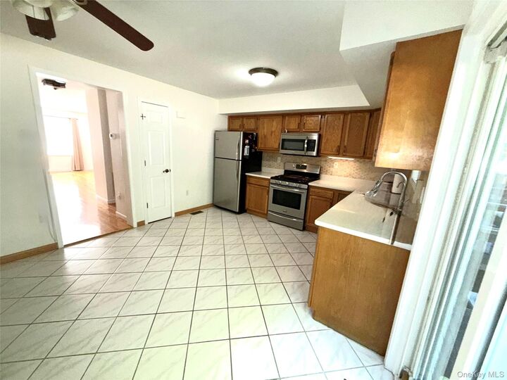 Property Photo:  56 Foltim Way  NY 10920 
