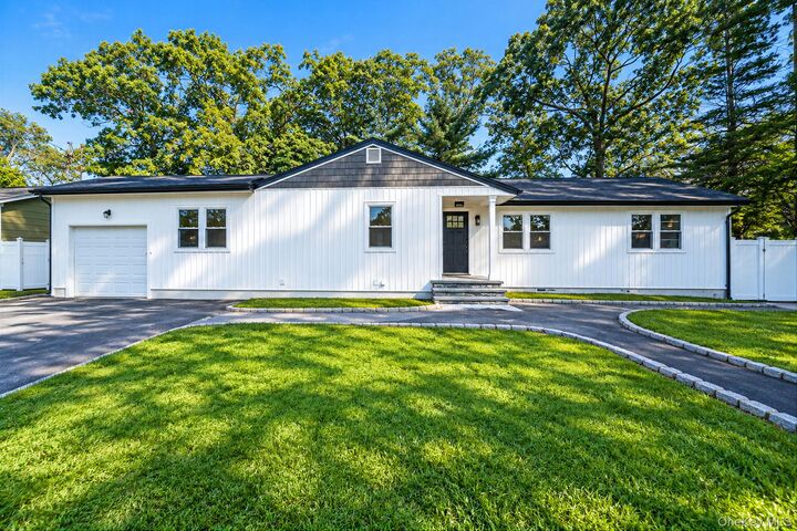 Property Photo:  93 Putnam Avenue  NY 11704 