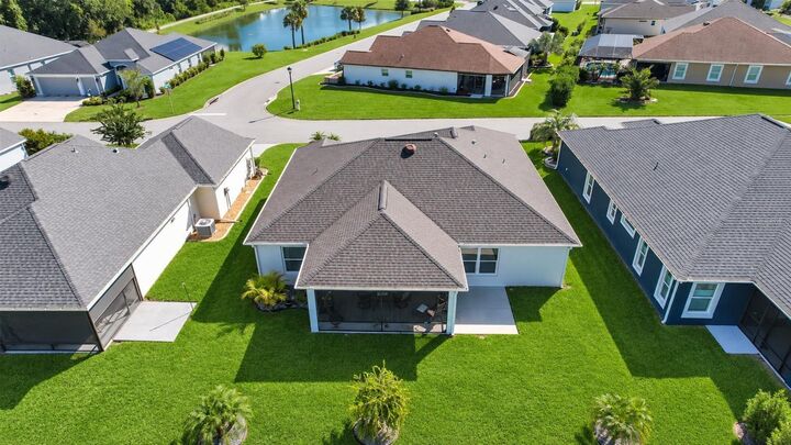 Property Photo: 939 Ebling Loop FL 32163