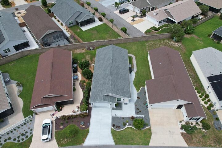 Property Photo: 6036 Altman Avenue FL 32163