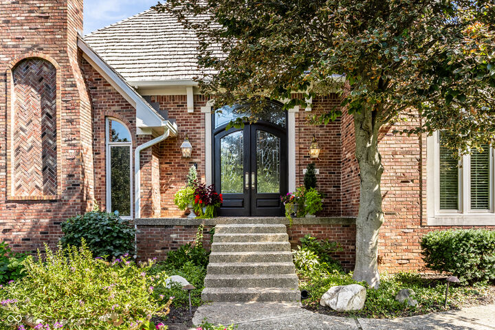 Property Photo: 13719 Smokey Ridge Overlook IN 46033