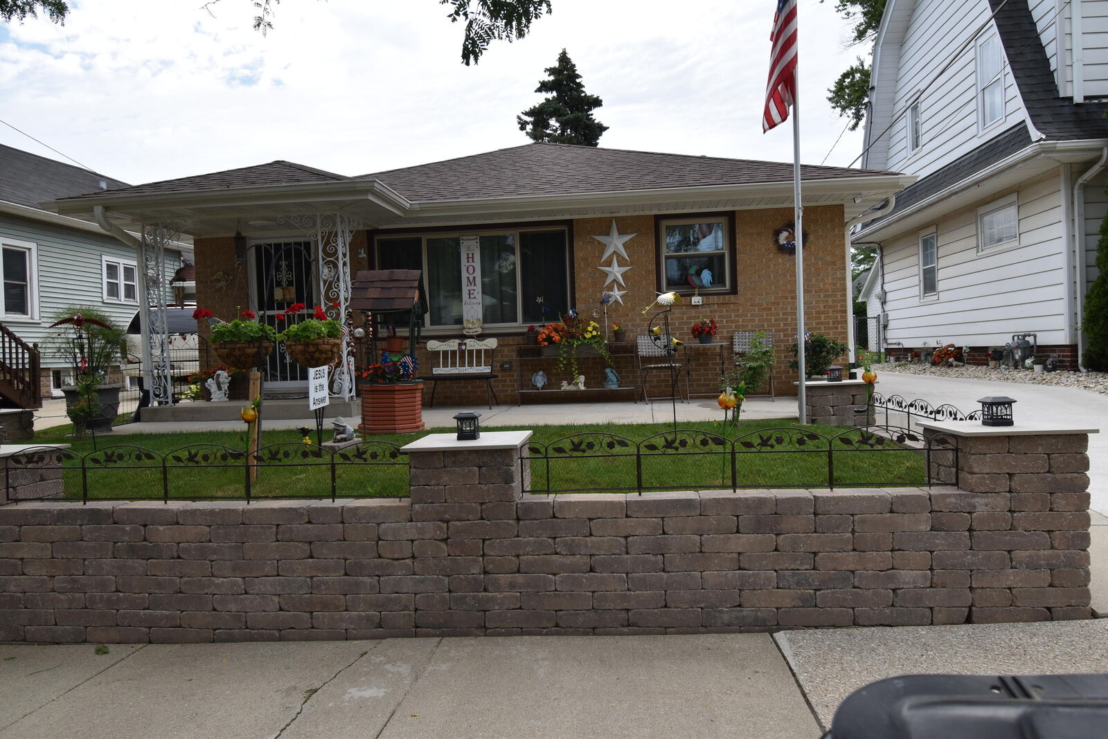 Property Photo:  609 Blaine Ave  WI 53405 