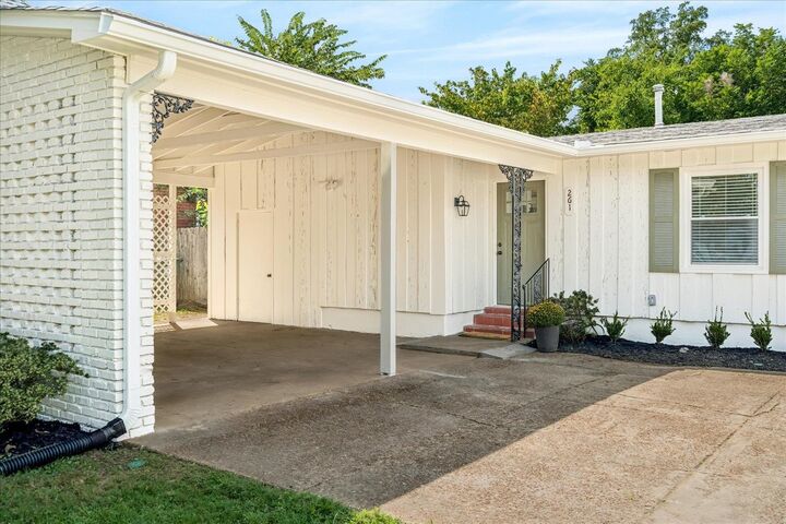Property Photo:  261 N Yates Rd  TN 38120 