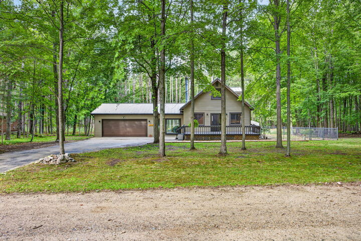 Property Photo:  12336 Lone Wolf Drive  MI 49346 