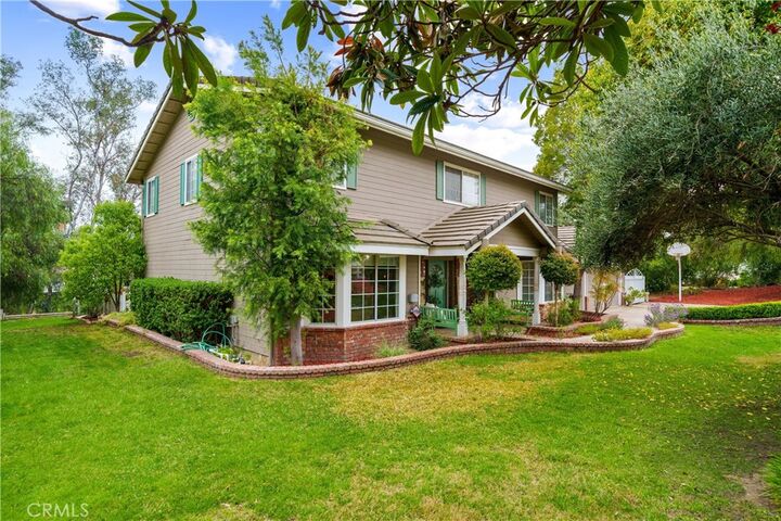 Property Photo:  31065 Avenida Del Reposo  CA 92591 