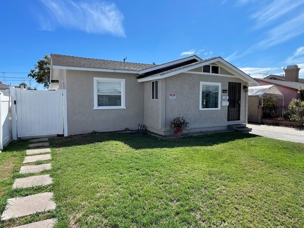 Property Photo:  10122 Imperial Avenue  CA 92843 