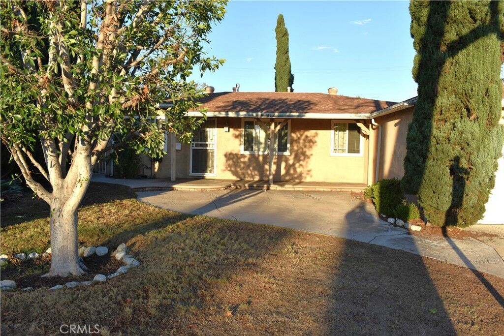 Property Photo:  8320 Bardwell Ave.  CA 91402 