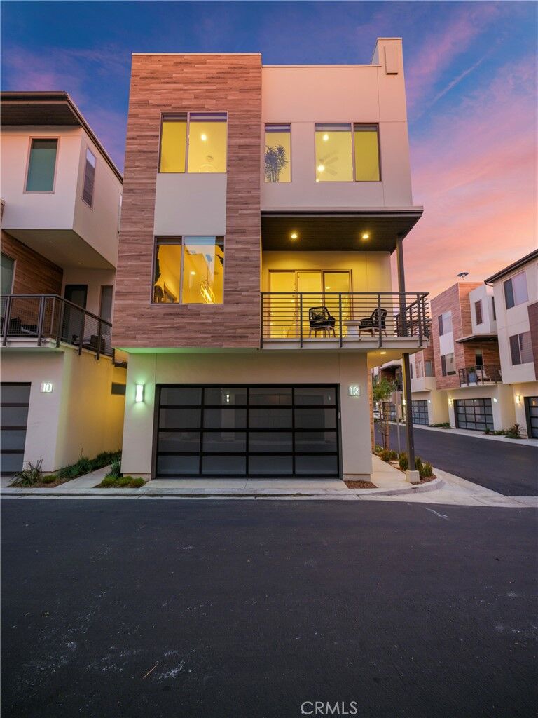 Property Photo:  12 Ebb Tide Circle  CA 92663 