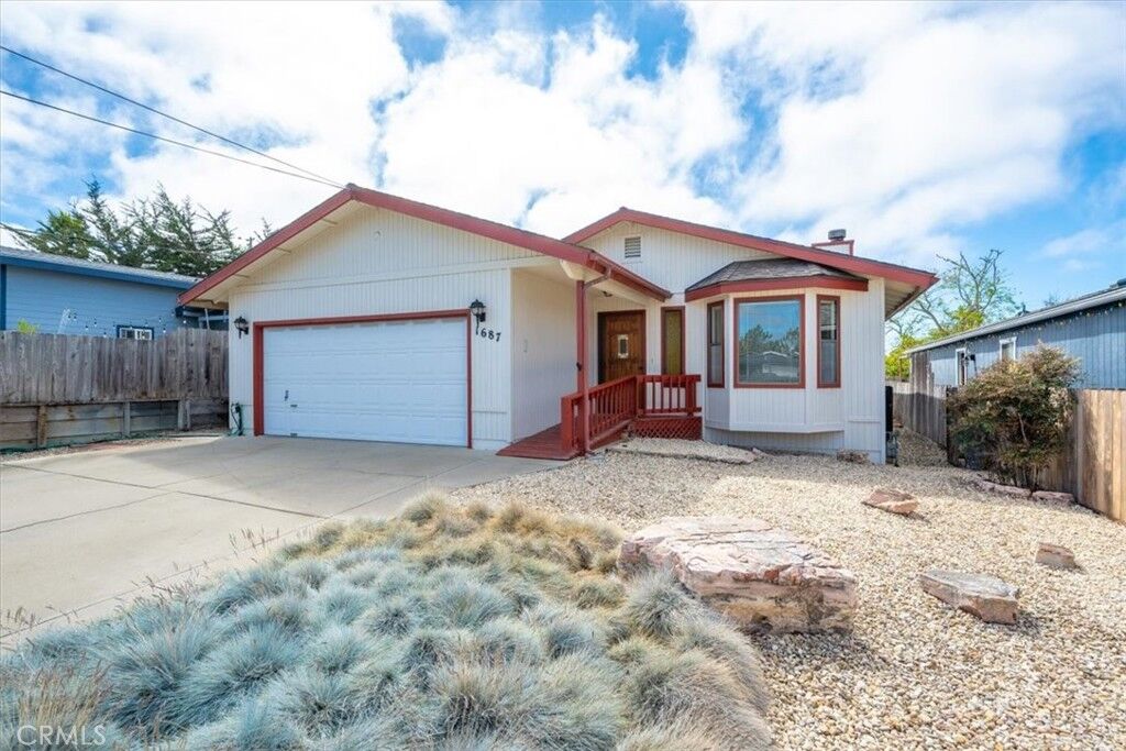 Property Photo:  1687 9th  CA 93402 