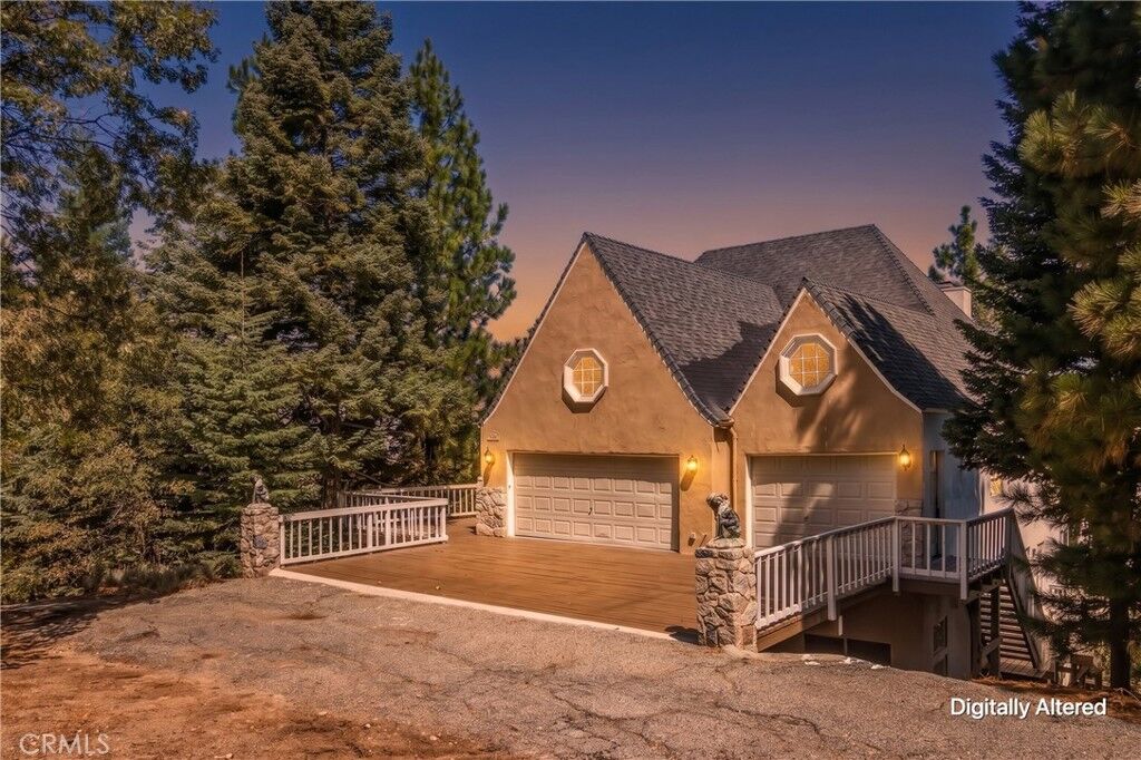 Property Photo:  299 Fairway  CA 92352 