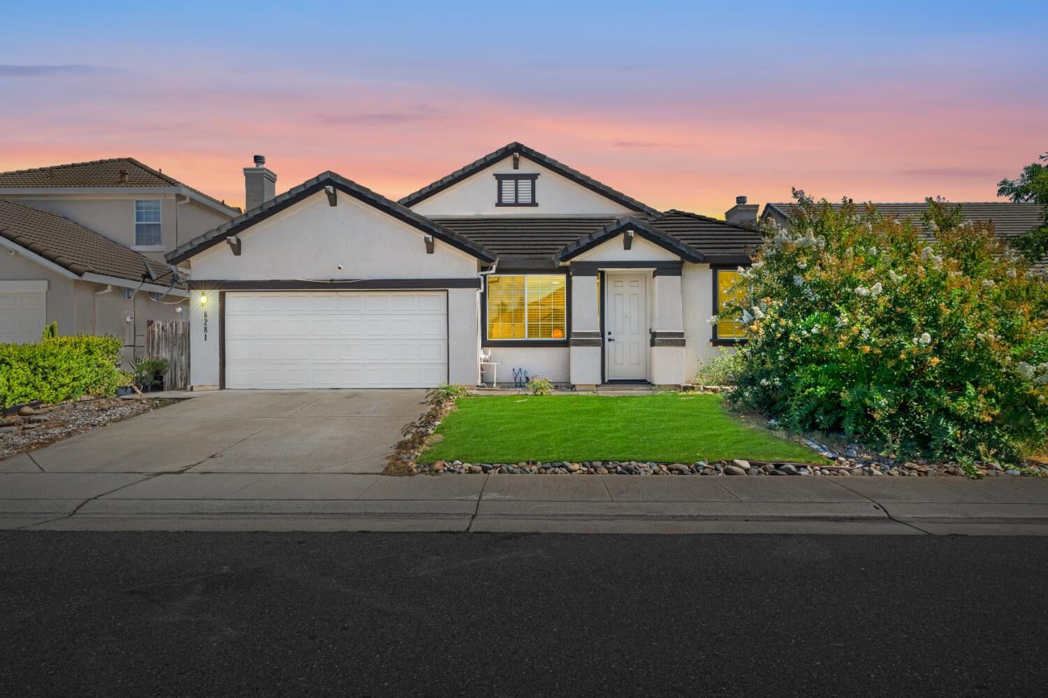 Property Photo:  8281 Glendon Way  CA 95829 