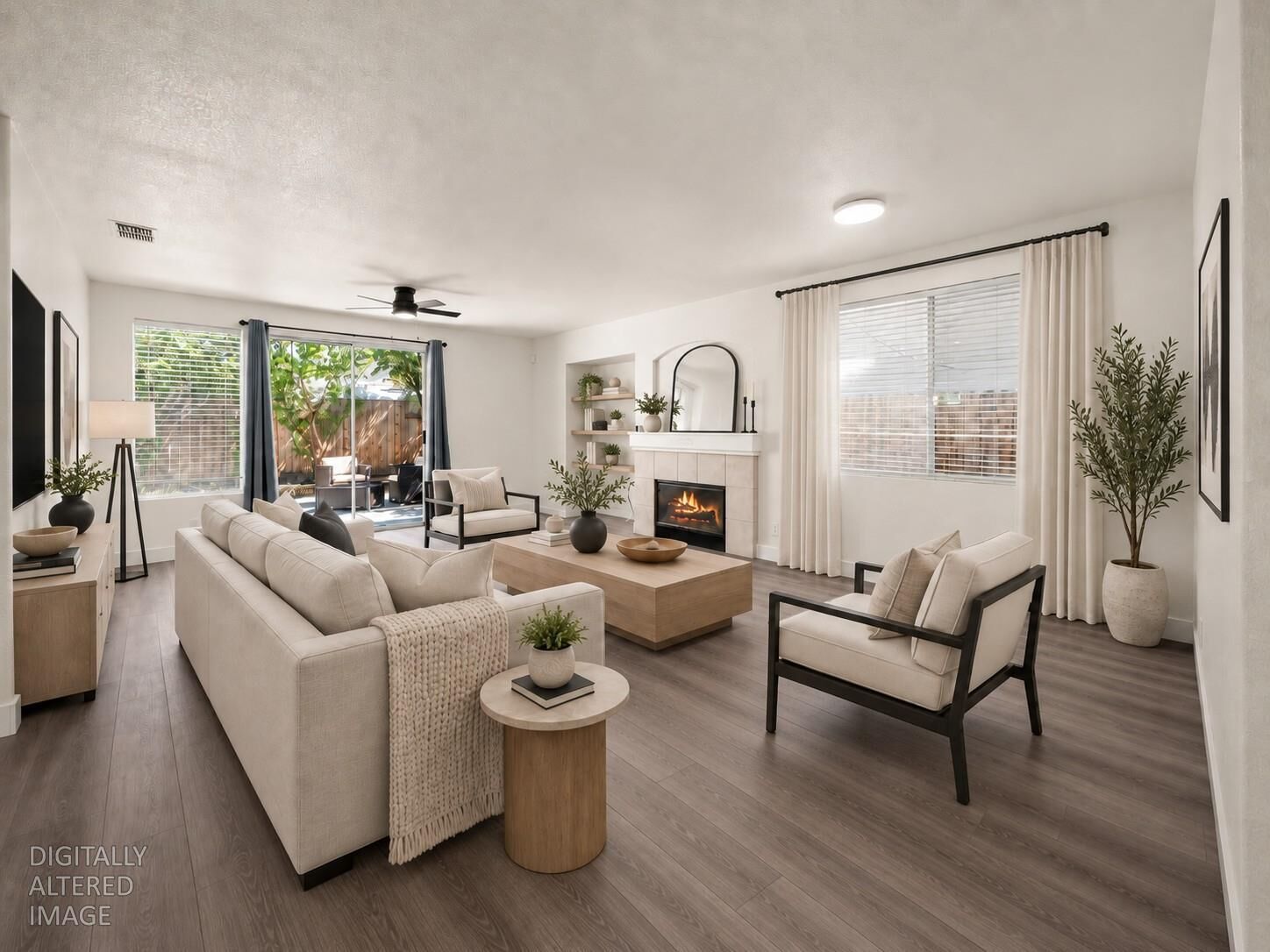 Property Photo: 8281 Glendon Way CA 95829